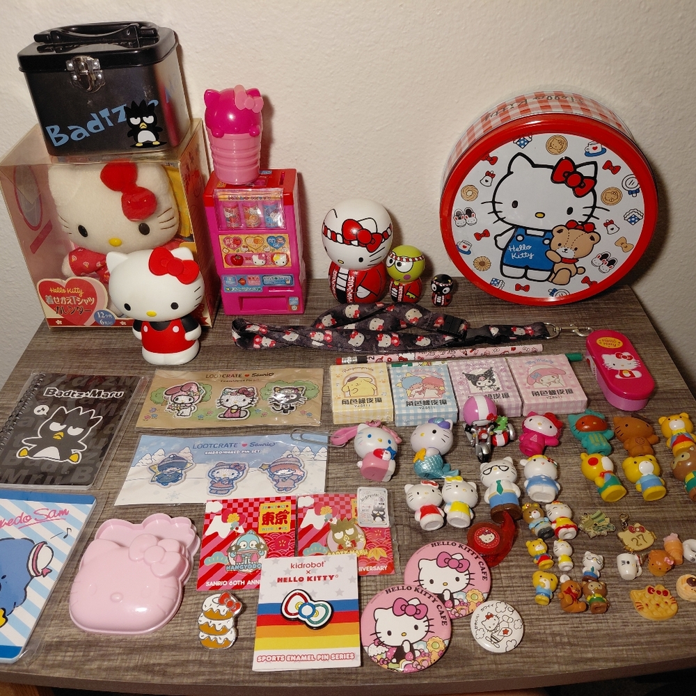 Hello Kitty Collection Lot